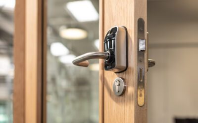 Serrures connectées avec ou sans alarme pour un contrôle d’accès efficace et sécurisée